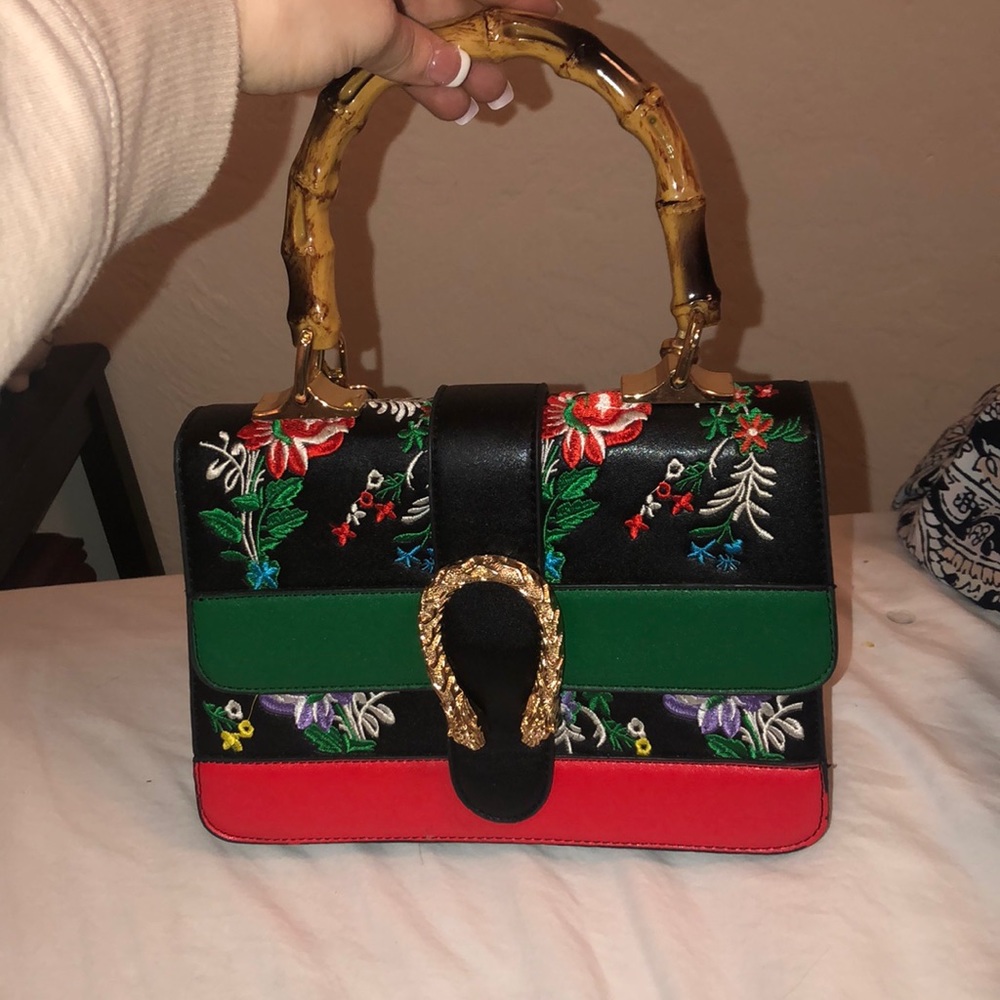 Embroiled Purse